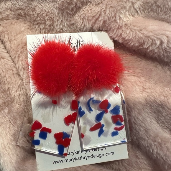 Patriotic Earrings - Picture 1 of 4